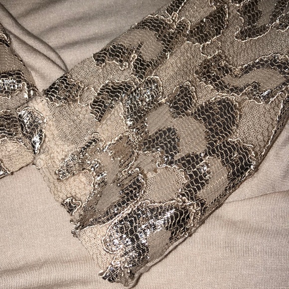 Ella moss metallic detail top - Picture 8 of 13